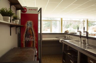 Bar petite salle - frigo brasseur